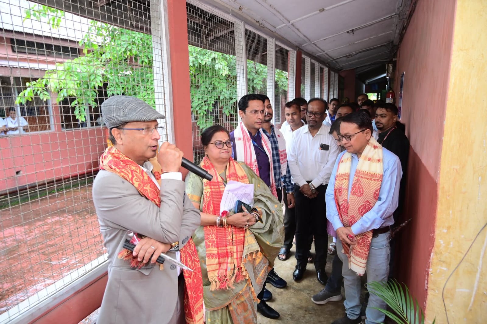 ধিং এফ‌আৰ‌ইউত প্ৰতিবন্ধীৰ বাবে বিশেষ শৌচাগাৰ মুকলি কৰে জিলা আয়ুক্তই