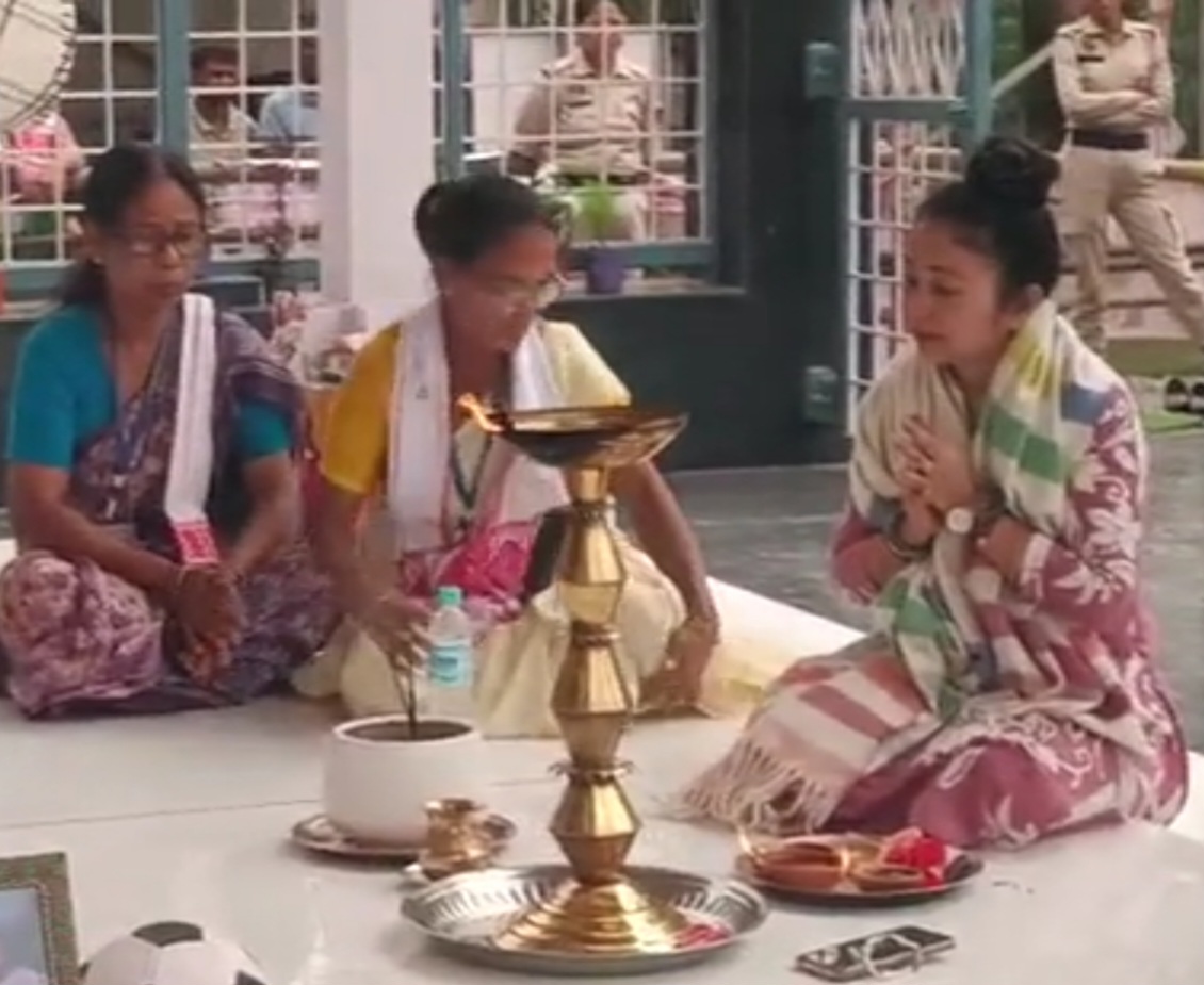 শুকুৰবাৰে পুৱাই জুবিন ক্ষেত্ৰত উপস্থিত হয় গৰিমা শইকীয়া গাৰ্গ