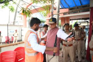 ডিচি-এছপিয়ে নীট পৰীক্ষা কেন্দ্ৰসমূহ পৰিদৰ্শন কৰি নিৰাপত্তাৰ বুজ লয়