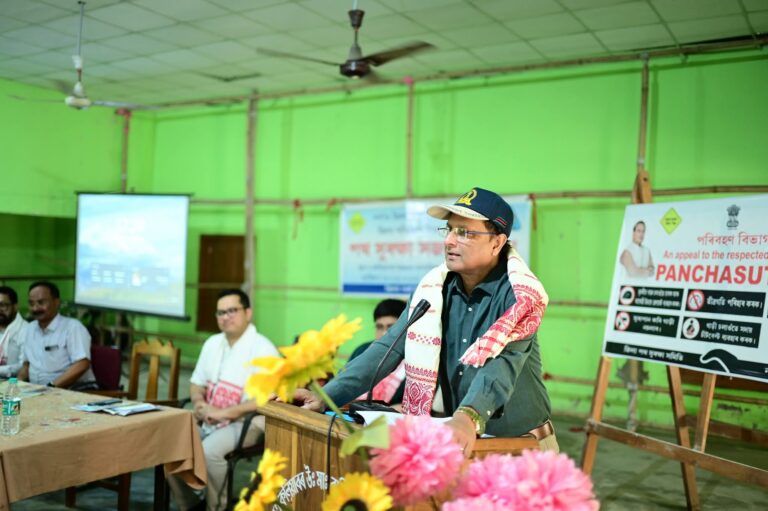 কলিয়াবৰত পথ সুৰক্ষা বিষয়ক সজাগতা সভাত আয়ুক্ত দেৱাশীষ শৰ্মা