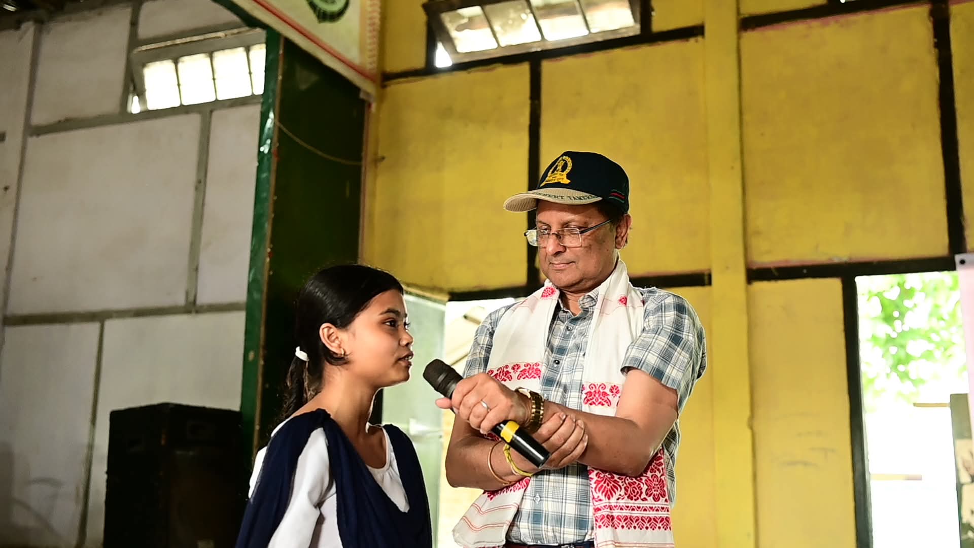 শিশুক শিক্ষাৰ সুস্থ পৰিৱেশ দিয়াটো সামাজিক দায়িত্ব: জিলা আয়ুক্ত
