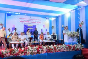 সুলভ মূল্যত মচুৰ দাইল আৰু চেনি বিতৰণ আঁচনিৰ পুনৰাম্ভণি মুখ্যমন্ত্ৰীৰ