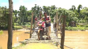 ডবকাৰ নিখাৰী নৈত দলং নাই, যমৰ-যাতনা অঞ্চলবাসীৰ