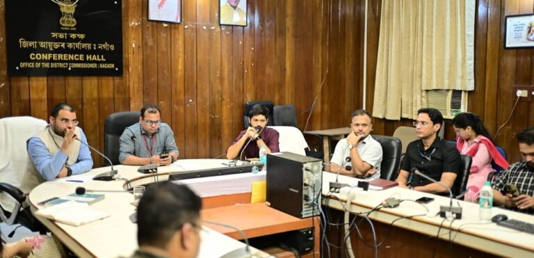 ১৫ চূড়ান্ত প্ৰাৰ্থীৰ প্ৰতিনিধিৰে জিলা আয়ুক্তৰ নিৰ্বাচন পৰ্যবেক্ষকৰ বৈঠক