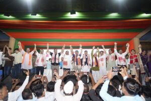 সাংসদ-বিধায়কৰ গীত-মাতেৰে নগাঁৱত বিজেপিৰ বিজয় উৎসৱ